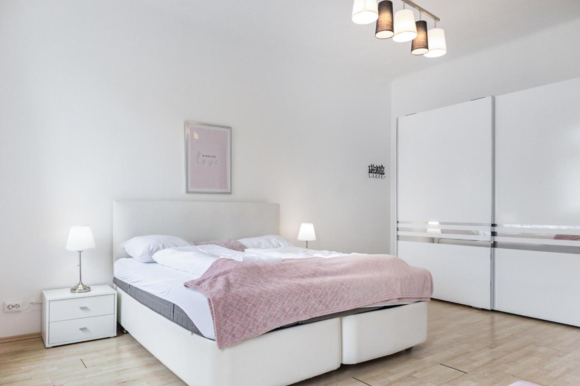 Comfy In Shared For Longstays Near Matzleinsdorfer Station Wien